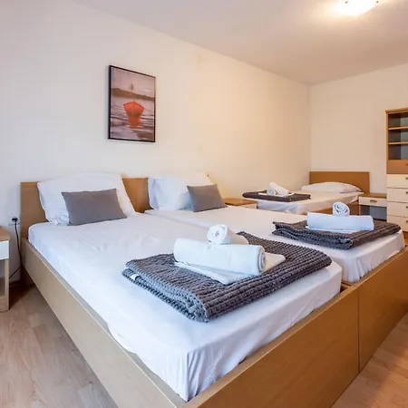 Apartment Neven