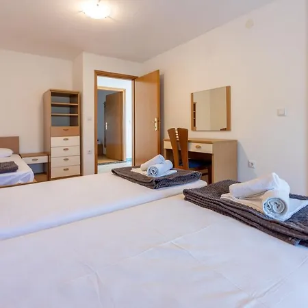 Apartment Neven *