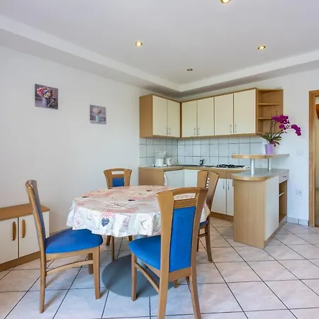 Apartment Neven