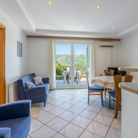 Apartament Neven Grižane